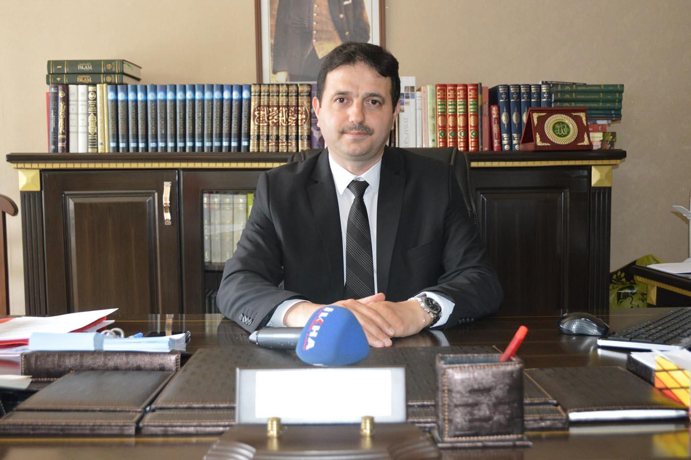 "İftarlarımızda yetim ve muhtaçlara yer vermeliyiz" "İftarlarımızda yetim ve muhtaçlara yer vermeliyiz"